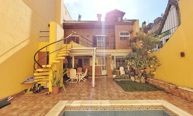 Casa en VENTA 6 amb, pisicina, parrilla, garaje, sotano!