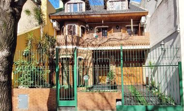 Casa en VENTA 6 amb, pisicina, parrilla, garaje, sotano!