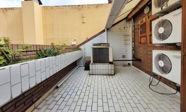 Casa en VENTA 6 amb, pisicina, parrilla, garaje, sotano!