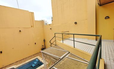 Casa en VENTA 6 amb, pisicina, parrilla, garaje, sotano!