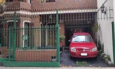 Casa en VENTA 6 amb, pisicina, parrilla, garaje, sotano!