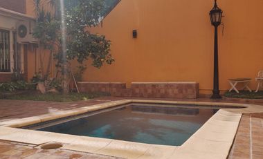 Casa en VENTA 6 amb, pisicina, parrilla, garaje, sotano!