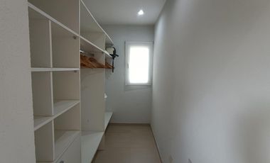 Casa en venta - 4 Dormitorios 3 Baños - Pinamar