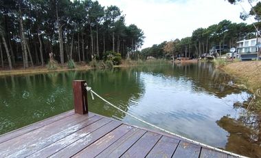 Casa en venta - 4 Dormitorios 3 Baños - Pinamar