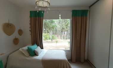 Casa en venta - 4 Dormitorios 3 Baños - Pinamar
