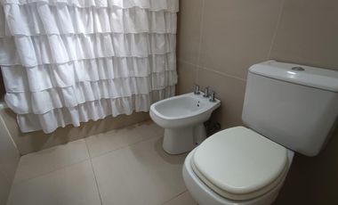 Casa en venta - 4 Dormitorios 3 Baños - Pinamar