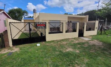 Cómoda casa con departamento de 3 ambientes