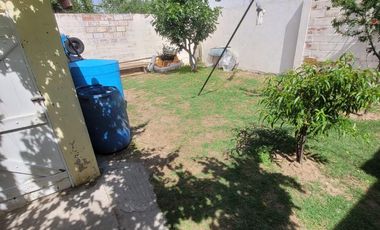 Cómoda casa con departamento de 3 ambientes