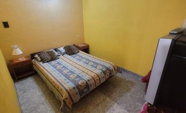 Cómoda casa con departamento de 3 ambientes