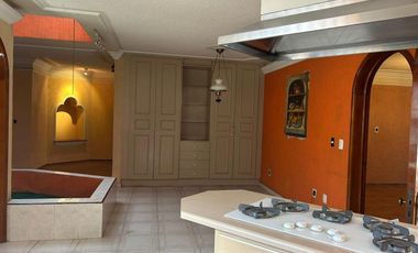 CASA EN RENTA EN HUERTAS EL CARMEN QRO. 3