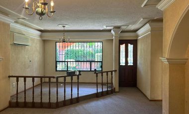 CASA EN RENTA EN HUERTAS EL CARMEN QRO. 3