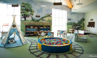 Constanza Petit, Portofino, Metepec