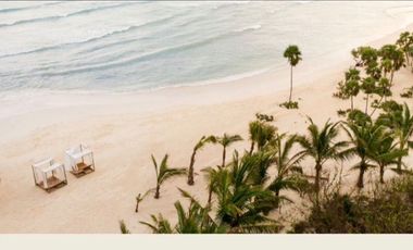 Venta de Villa con Campo de Golf en Playa del Carmen, Quintana Roo.