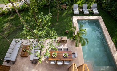 Venta de Villa con Campo de Golf en Playa del Carmen, Quintana Roo.