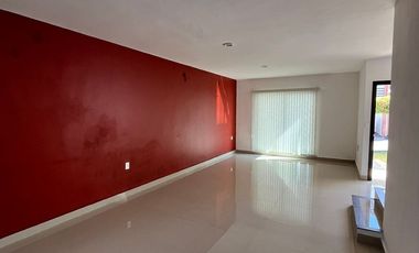 CASA EN RENTA FRACCIONAMIENTO JARDÍN DE LAS FLORES