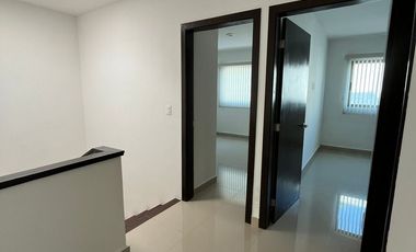 CASA EN RENTA FRACCIONAMIENTO JARDÍN DE LAS FLORES