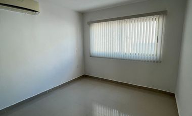 CASA EN RENTA FRACCIONAMIENTO JARDÍN DE LAS FLORES