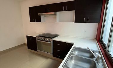 CASA EN RENTA FRACCIONAMIENTO JARDÍN DE LAS FLORES