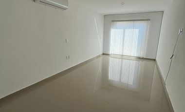 CASA EN RENTA FRACCIONAMIENTO JARDÍN DE LAS FLORES