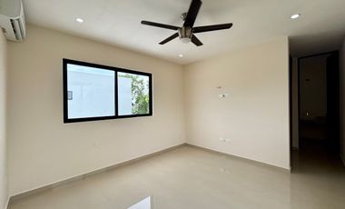 CASA MONICA EN VENTA EN DZITYA
