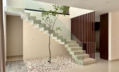 CASA MONICA EN VENTA EN DZITYA