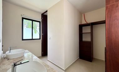 CASA MONICA EN VENTA EN DZITYA