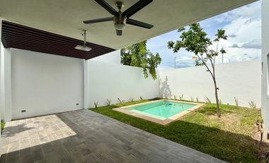 CASA MONICA EN VENTA EN DZITYA