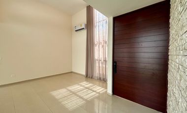 CASA MONICA EN VENTA EN DZITYA