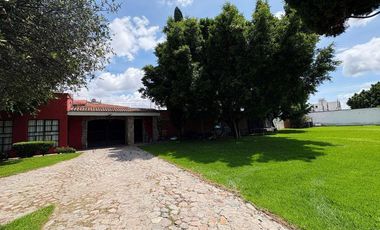 Terreno en venta de 3,952m2 a unos pasos de Camino Real a Cholula