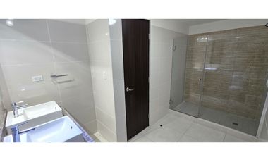 Apartamento Amoblado con Vista al Canal, Panamá Pacífico