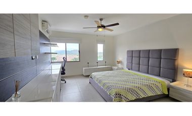 Apartamento Amoblado con Vista al Canal, Panamá Pacífico