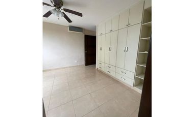 Se vende apartamento en Costa del Este