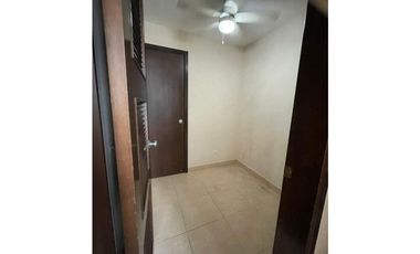 Se vende apartamento en Costa del Este
