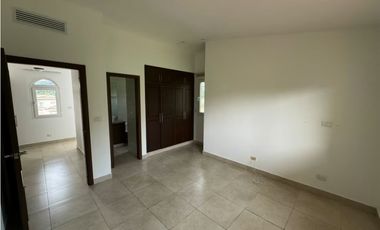 Venta de casa en Cocoli (Tucan Country Club) GTA