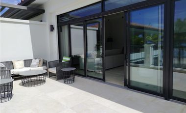 Se Vende Casa en Velamar, Buenaventura (Frente Al Mar)