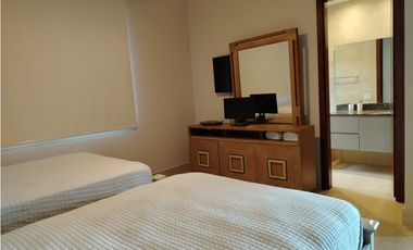 Se Vende Casa en Velamar, Buenaventura (Frente Al Mar)