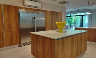 Se Vende Casa en Velamar, Buenaventura (Frente Al Mar)