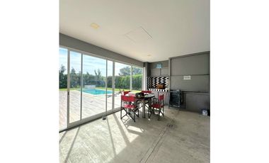 venta casa 4 ambientes + Piscina en Arenas del Sur