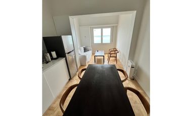 Alquiler 24 meses, 2 amb frente al mar, cochera fija.