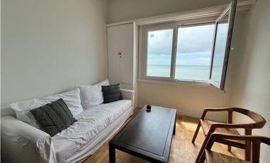 Alquiler 24 meses, 2 amb frente al mar, cochera fija.