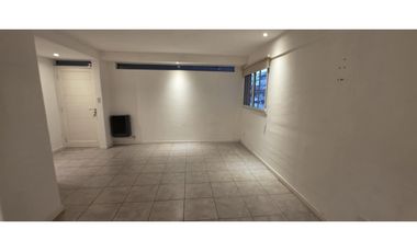 Moderno depto de 1 amb al frente con cochera en excelente entorno