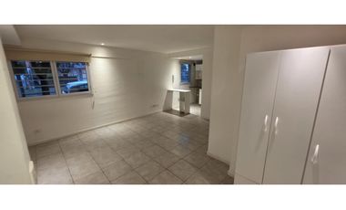 Moderno depto de 1 amb al frente con cochera en excelente entorno