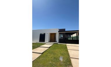 INKASA INMOBILIARIA - ALQUILA CASA A ESTRENAR EN BARRIO PRIVADO