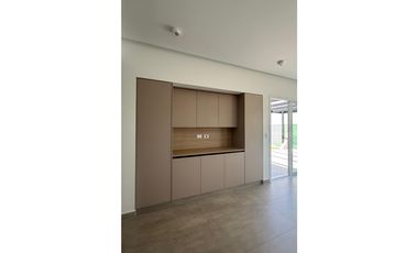 INKASA INMOBILIARIA - ALQUILA CASA A ESTRENAR EN BARRIO PRIVADO