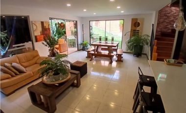 Casa en Venta y Arriendo Atravesado Envigado