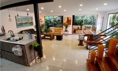 Casa en Venta y Arriendo Atravesado Envigado