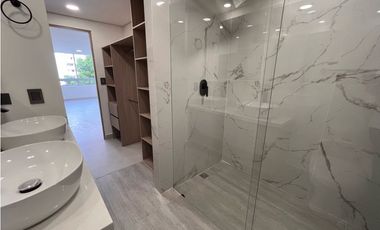 APARTAMENTO EN VENTA EN LAURELES RECIÉN REMODELADO