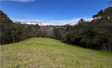 LOTE INDEPENDIENTE EN VENTA EN ENVIGADO ALTO DE LAS PALMAS