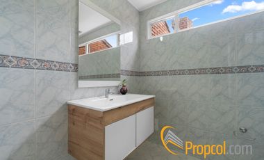 Se Arrienda Casa en La Alhambra , Bogota