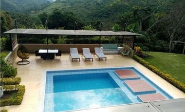 Casa Campestre, Condominio en Anapoima